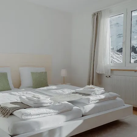 Mons 1769 Hotel *